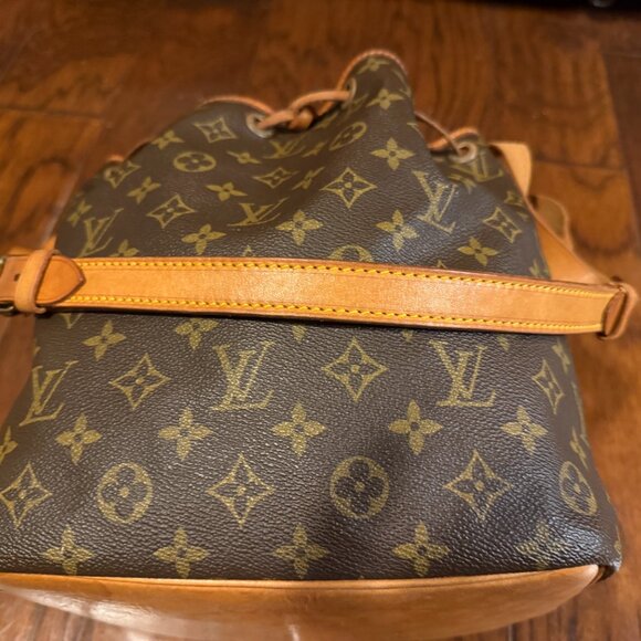 Vintage Louis Vuitton Petit Noé Monogram Made in France date code 854 MI - Picture 6 of 16